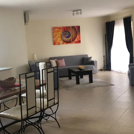 Thalassa Apartament *