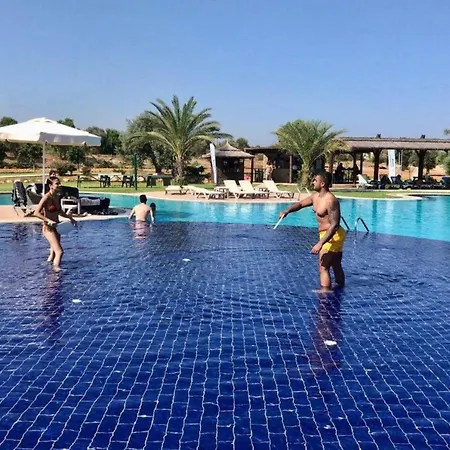 Thalassa شقة *